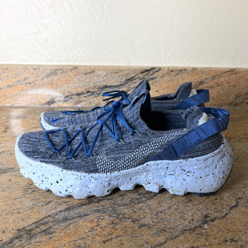 Nike Space Hippie 04